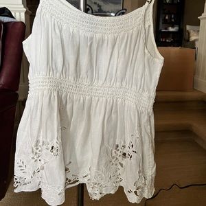 Crochet flowers tank top